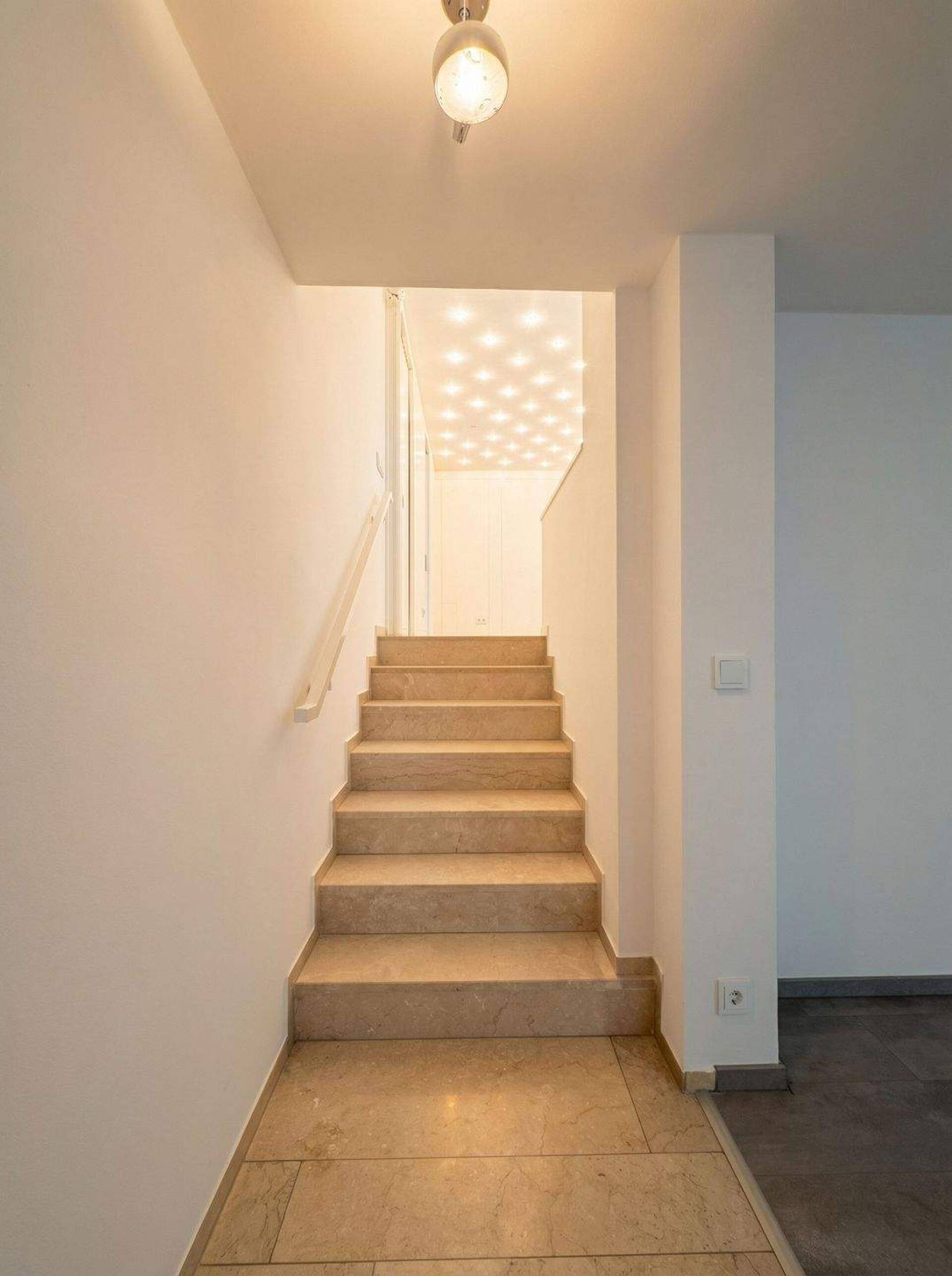 Rohdachboden in 82031 Grünwald mit 190 m² kaufen