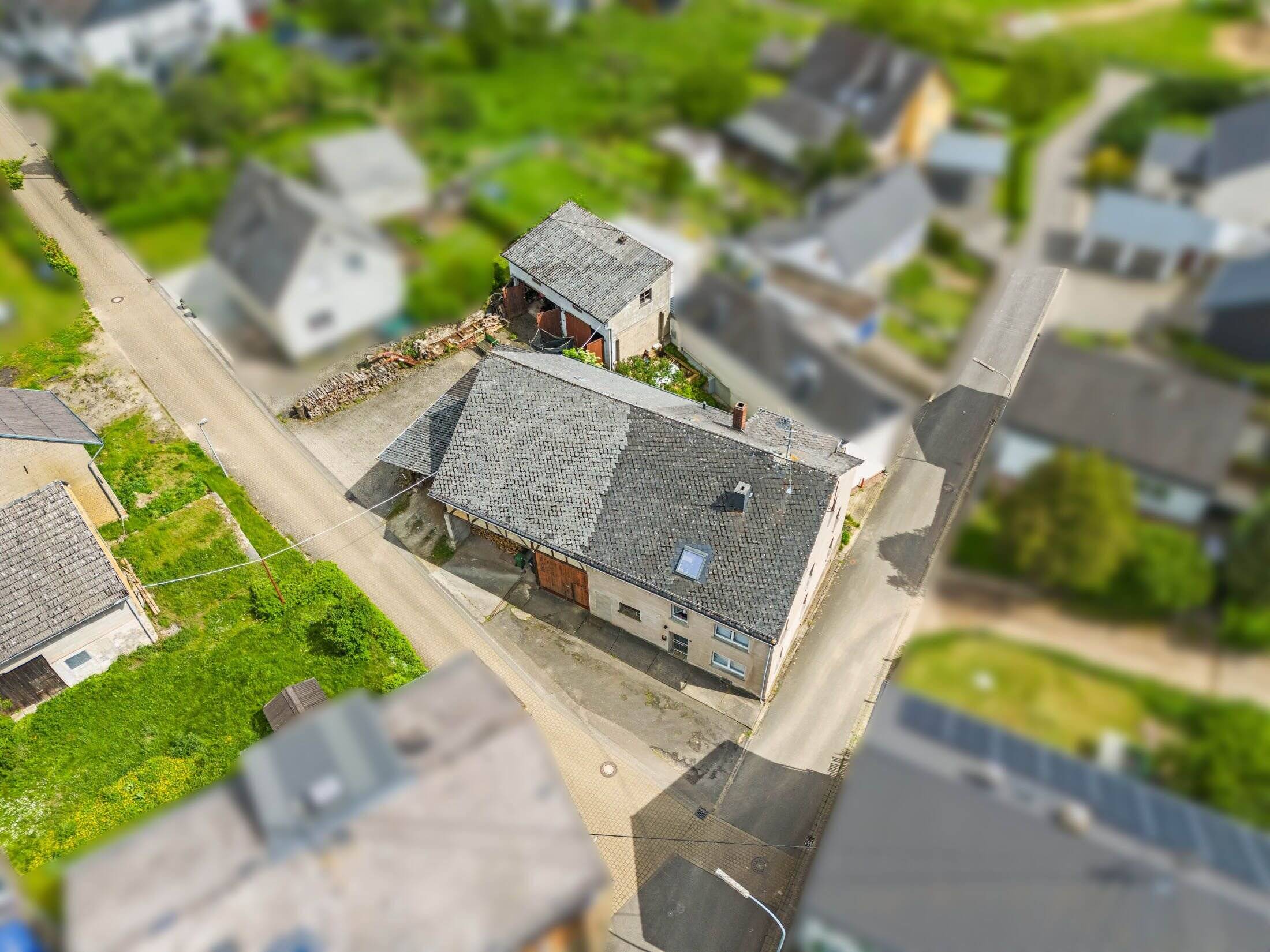 Großes Einfamilienhaus mit Nebengebäuden auf großem Grundstück – Argenthal – Vorschaubild 3