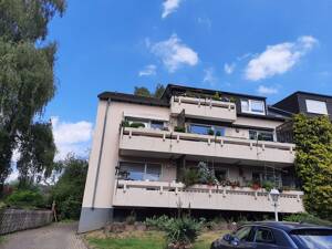 Schöne ruhig gelegene Eigentumswohnung mit Sonnenbalkon und Stellplatz