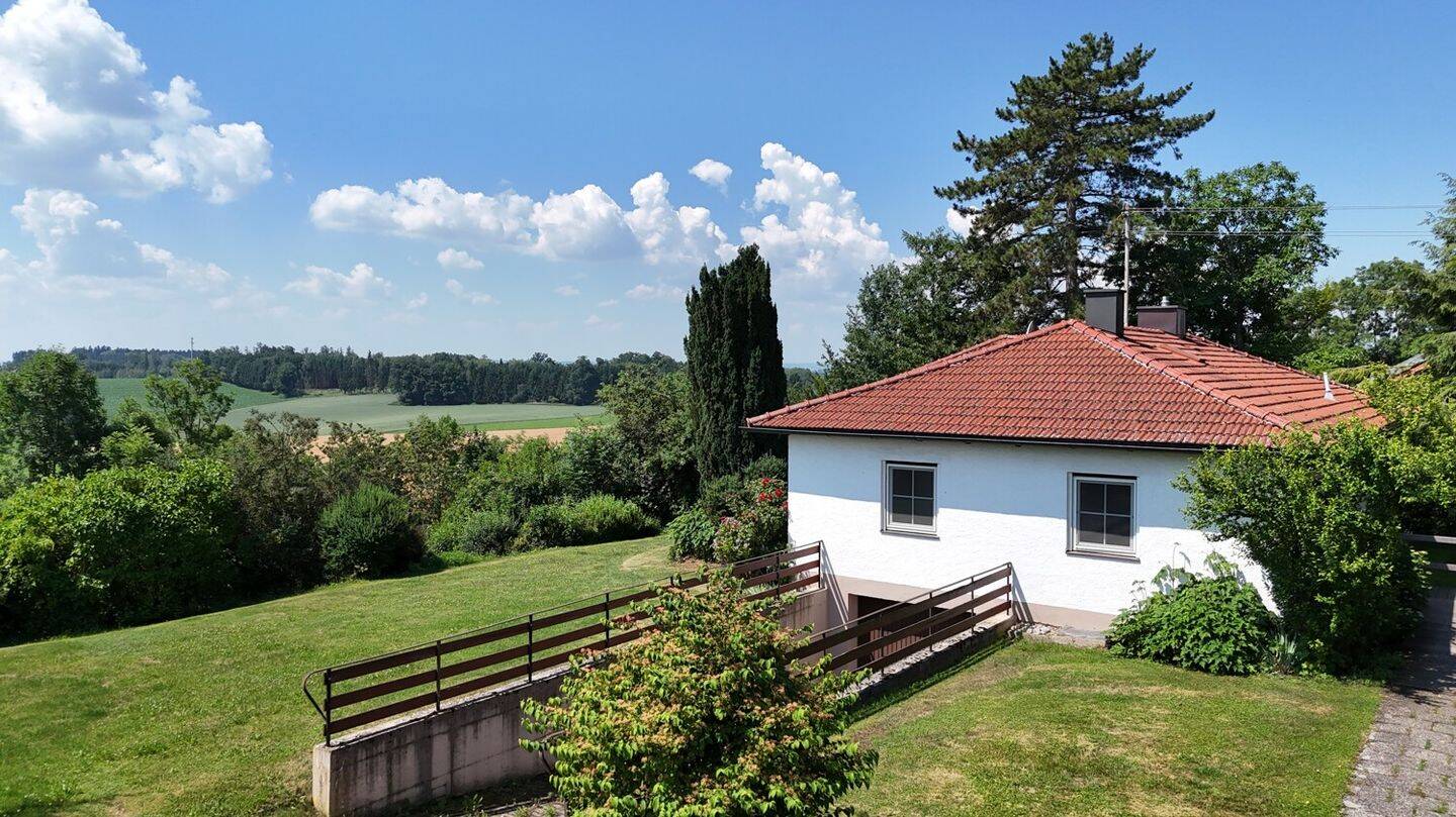 Bungalow zur Miete mit traumhaftem Garten und herrlicher Fernsicht – Lohkirchen – Vorschaubild 3