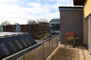 Helle, schöne 3 Zimmer Dachgeschoß Wohnung, SOFORT VERFÜGBAR – 85053 Ingolstadt – Vorschaubild 8