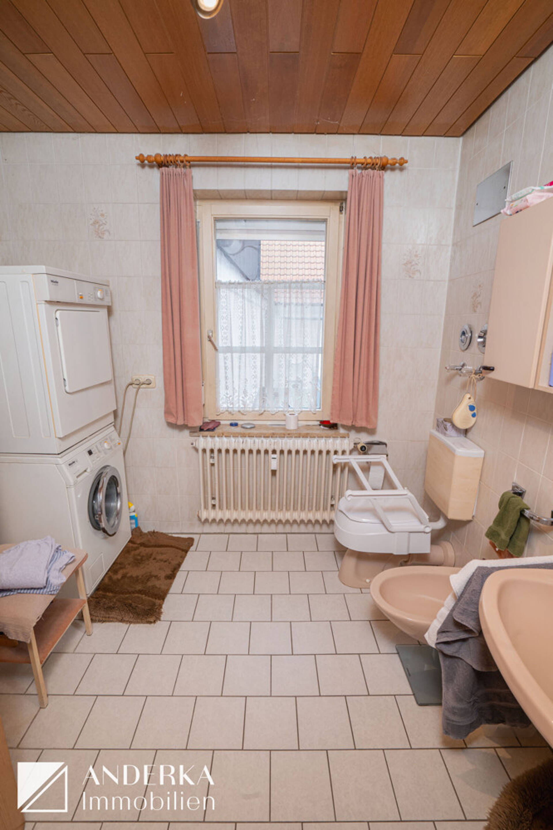 Mehrfamilienhaus in 89335 Ichenhausen mit 213 m² kaufen
