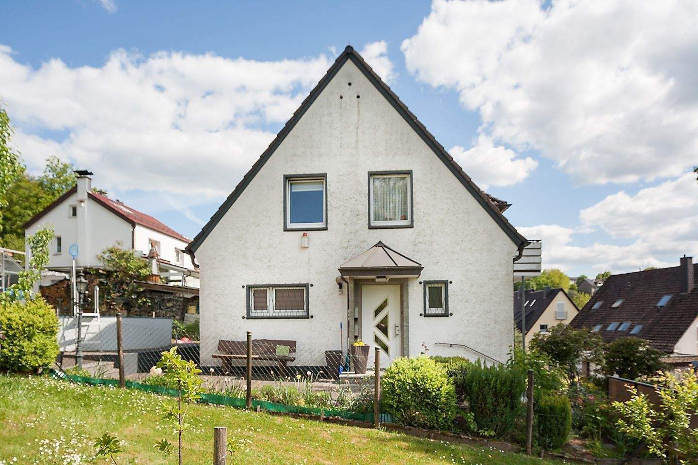 Wandlungsfähiges Zweifamilienhaus mit 1 Garage in Lüdenscheid - Heerwiese – Lüdenscheid – Vorschaubild 4