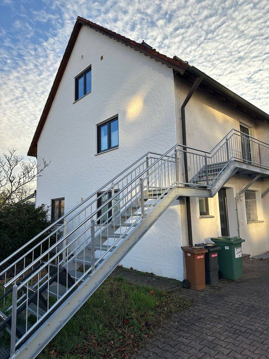 Geräumiges 10,5-Zimmer Haus in Schopfloch mit Wintergarten und wunderschönen Garten – Schopfloch – Bild 1 von 9