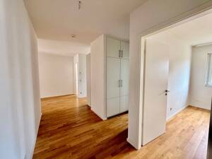 Ihr neues Zuhause: weitläufige 3-Zimmer-Wohnung – 44263 Dortmund – Vorschaubild 2