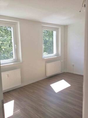3-Zimmer-Wohnung mit Balkon in zentraler Lage – 1307 Dresden – Vorschaubild 3