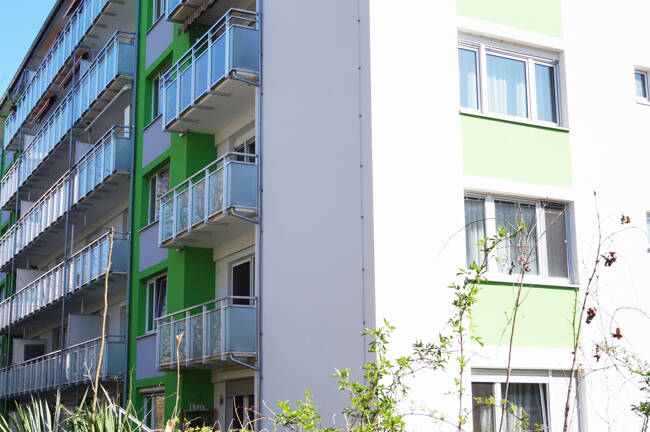 Nürnberg: Freie 3-Zi.Wohnung mit Balkon und Garage in S-Bahn, U-Bahn, Straßenbahn u. Innenstadt-Nähe – Nürnberg – Vorschaubild 2