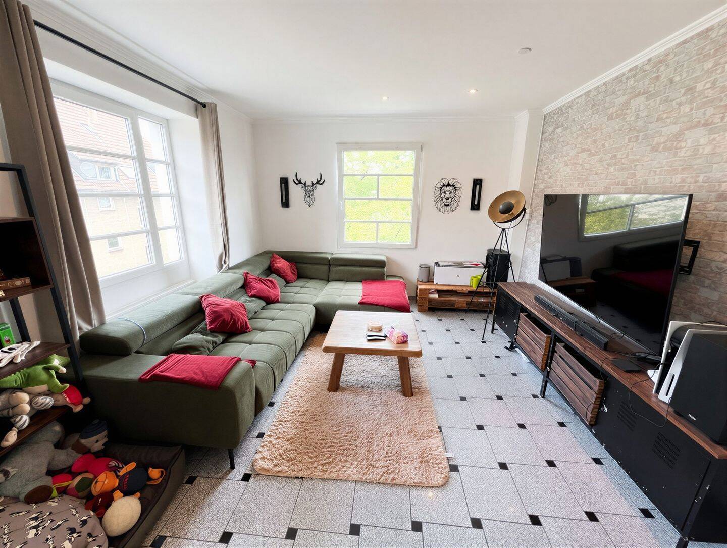 Altbaucharme auf ca. 102 m² - stilvolle 3-Zimmer-Wohnung in Solingen-Wald