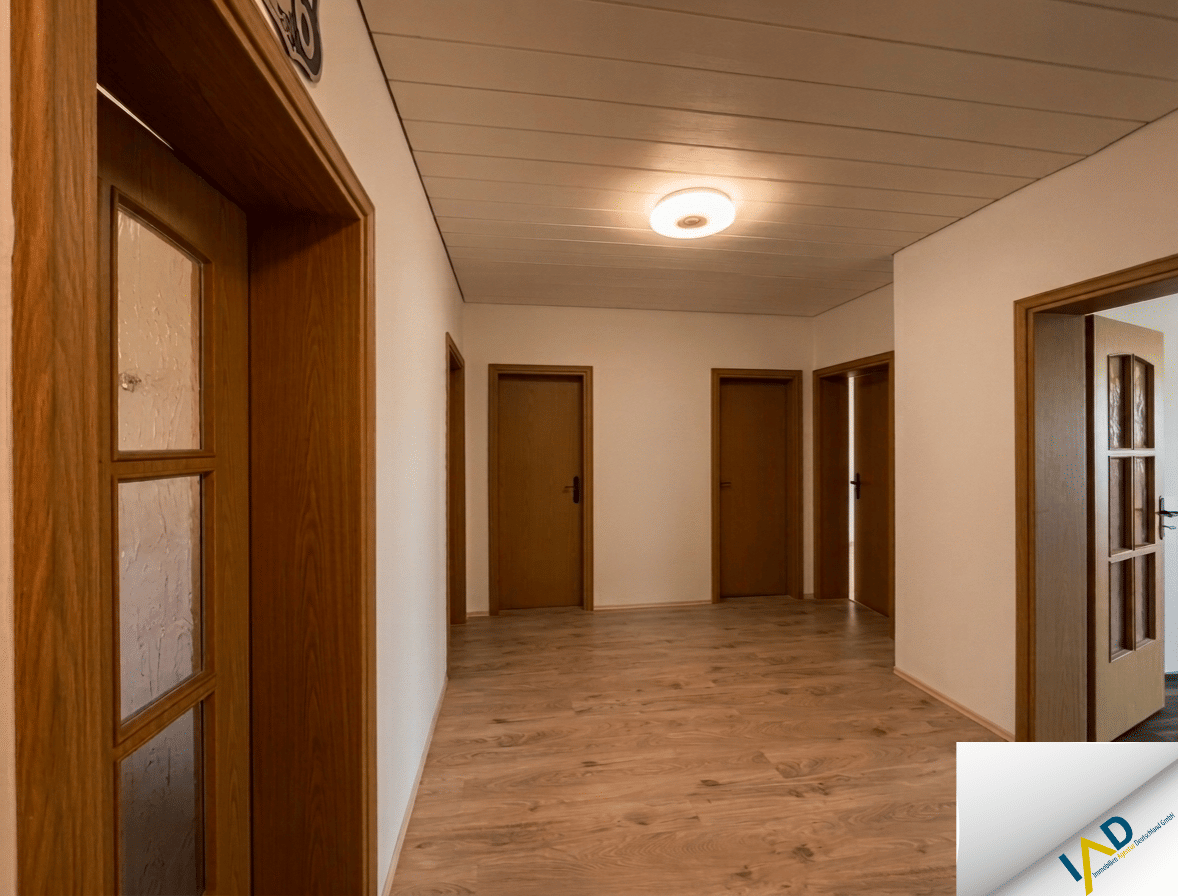 Charmante 3,5-Zimmer-Wohnung mit Garage + Außenstellplatz - sofort bezugsfrei! – Ingolstadt – Vorschaubild 8