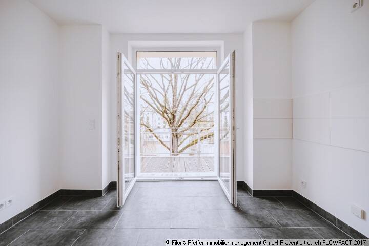 Moderne 3-Raum-Wohnung mit attraktiver Ausstattung - 2 Balkone, Fußbodenheizung, Parkett! – Magdeburg – Vorschaubild 2
