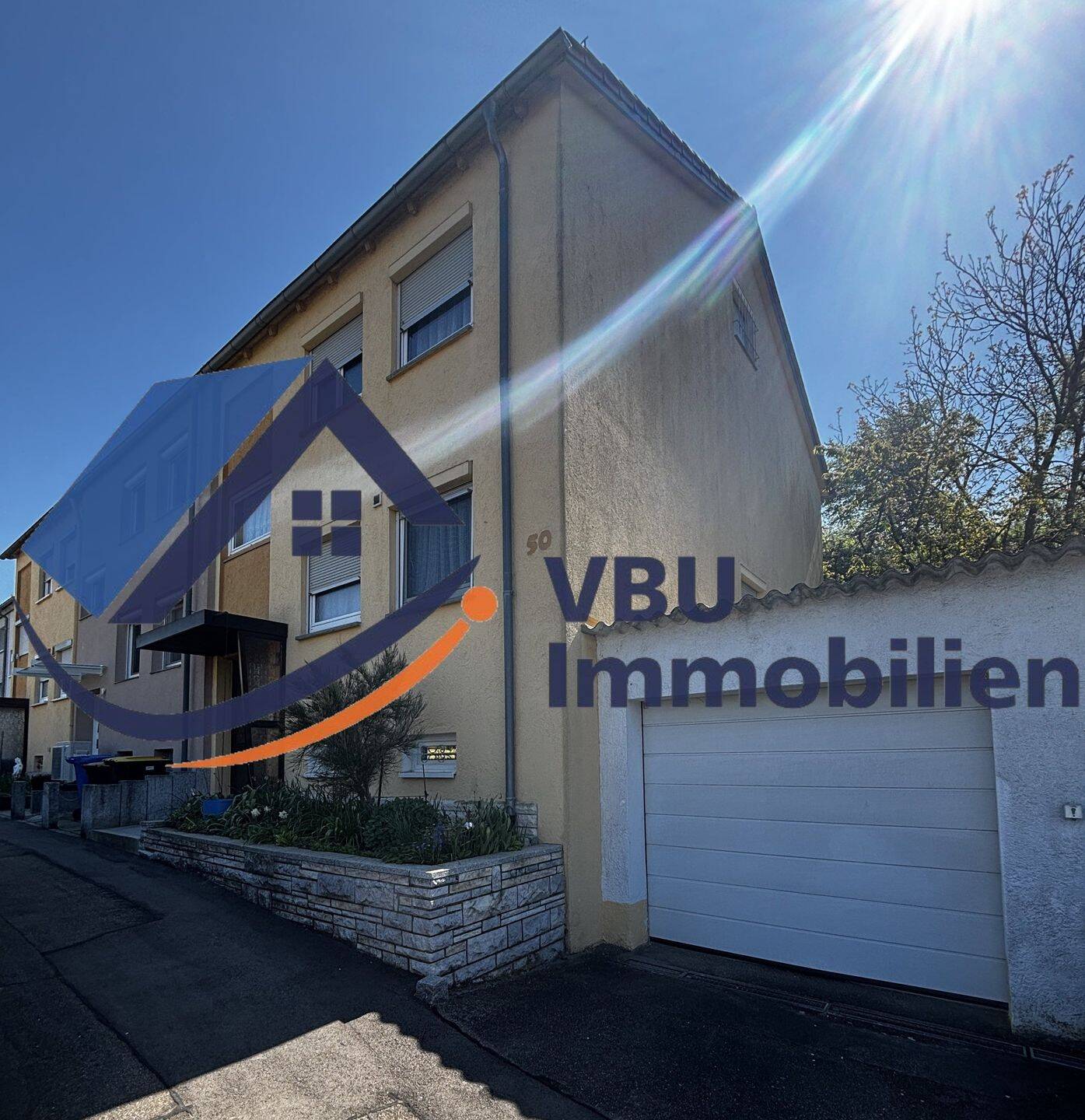 VBU Immobilien - Charmantes Reihenendhaus mit Gartenidylle und viel Platz – Schwaigern – Bild 1 von 9