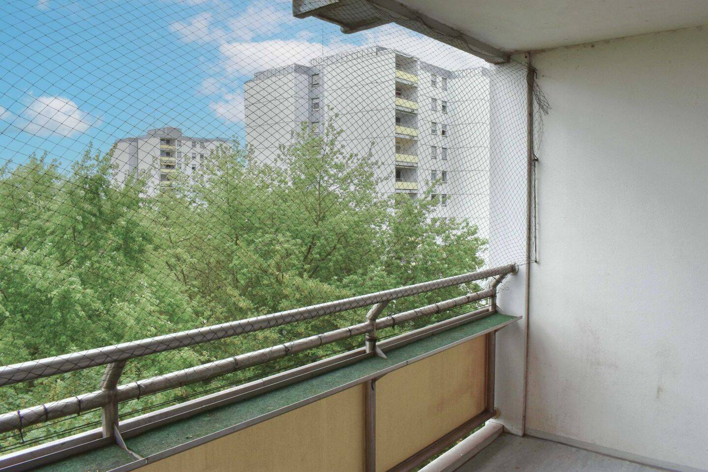 Renovieren und Wohlfühlen: Eigentumswohnung mit Loggia nahe den Vogelstang-Seen mit Stellplatz – Mannheim – Vorschaubild 3