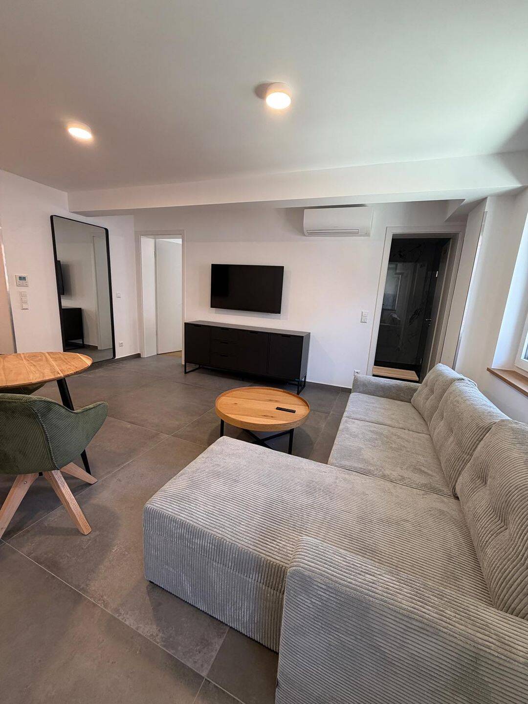 Stilvolles Design-Apartment in der Durlacher Altstadt - kernsaniert & voll ausgestattet – Karlsruhe – Vorschaubild 2
