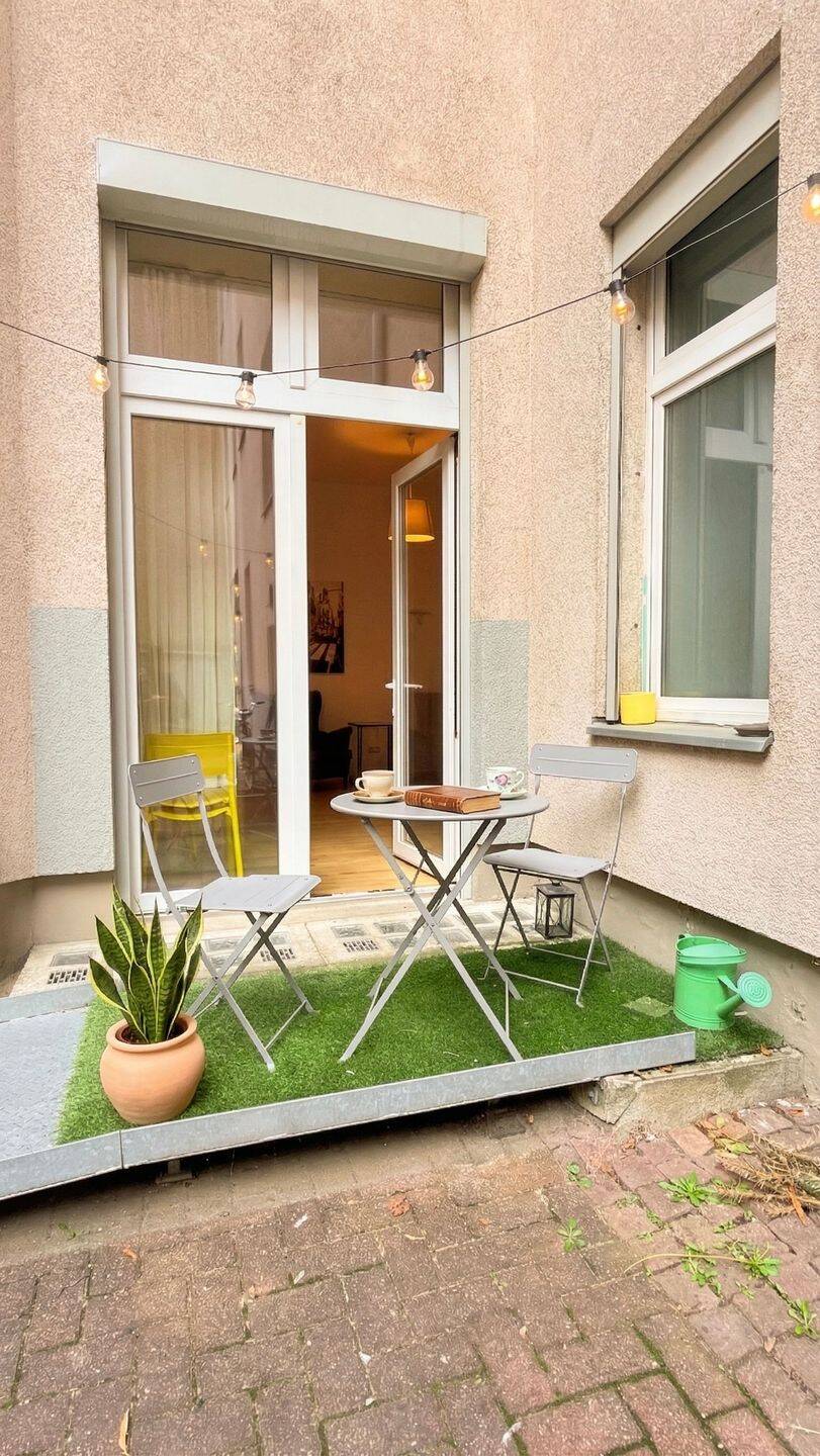 Möbliertes Loft im Prenzlauer Berg – EG-Wohnung am Helmholtzplatz, rollstuhlfreundlich – Berlin – Bild 1 von 9