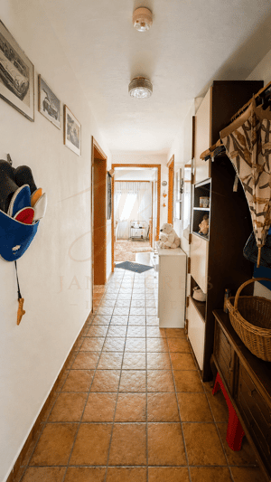RT-Mittelstadt | 2-Familienhaus mit Potenzial zur 3. Wohneinheit - provisionsfrei – 72766 Reutlingen – Vorschaubild 4