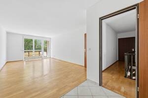 115 m² Wohn-/Nutzfläche - Einladende 2,5-Zimmer-Maisonettewohnung mit großzügigem hellem Hobbyraum – 80997 München – Vorschaubild 2