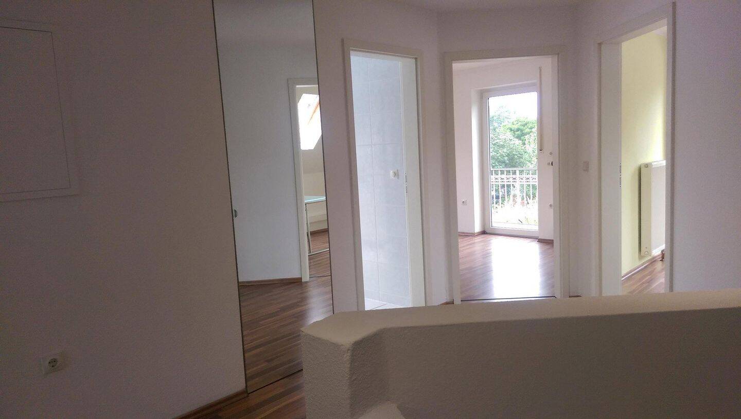 EFH / großer Hausteil mit EBK, Kamin, 2 Terrassen und traumhaftem Garten in direkter Seenähe ?? – Möhnesee – Vorschaubild 9