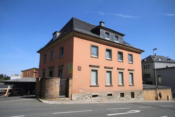 Mehrfamilienhaus in 95028 Hof mit 317 m² kaufen