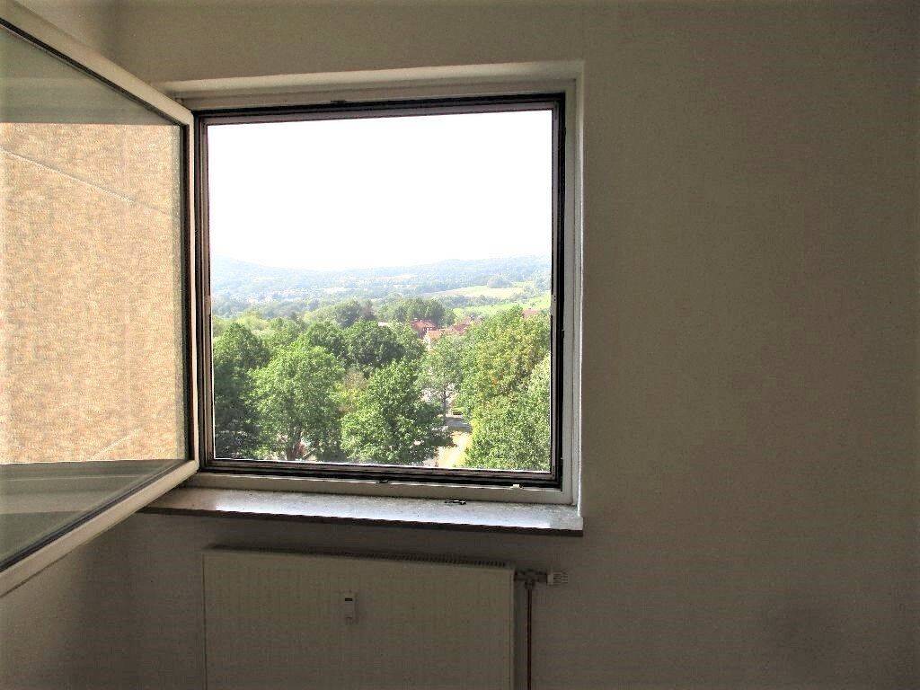 Renovierte 3 Zi-Wohnung mit EBK, Balkon und weitläufigem Fernblick in das Naturschutzgebiet Dönche – Kassel – Vorschaubild 7