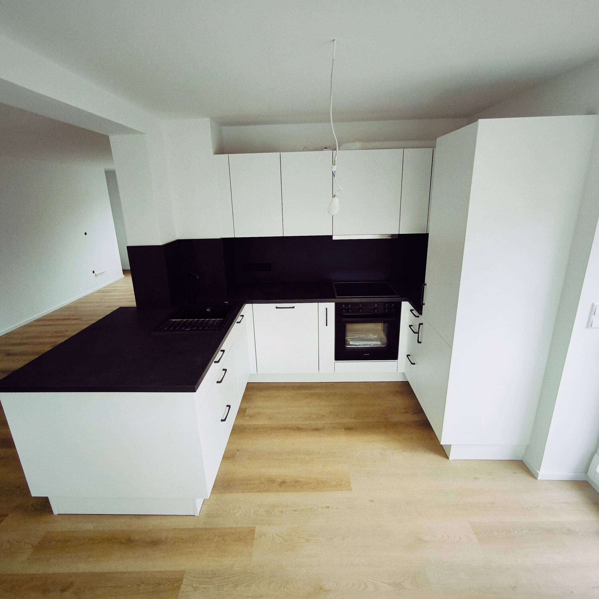 Modernisiertes Einfamilienhaus mit Sonnenterrasse, Garten und Garage in Oranienburg-Lehnitz – Oranienburg – Vorschaubild 6