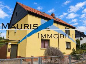 Zweifamilienhaus mit Charme und Potenzial in ruhiger Wohnlage