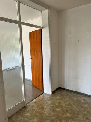 Geräumige 4-Zimmer-Wohnung mit Loggia – 76135 Karlsruhe – Vorschaubild 9