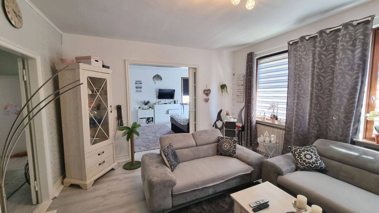 Eduard Rosenberg KG - Gepflegte 4-Zimmer-Wohnung in TOP-Lage – Bremerhaven – Vorschaubild 3