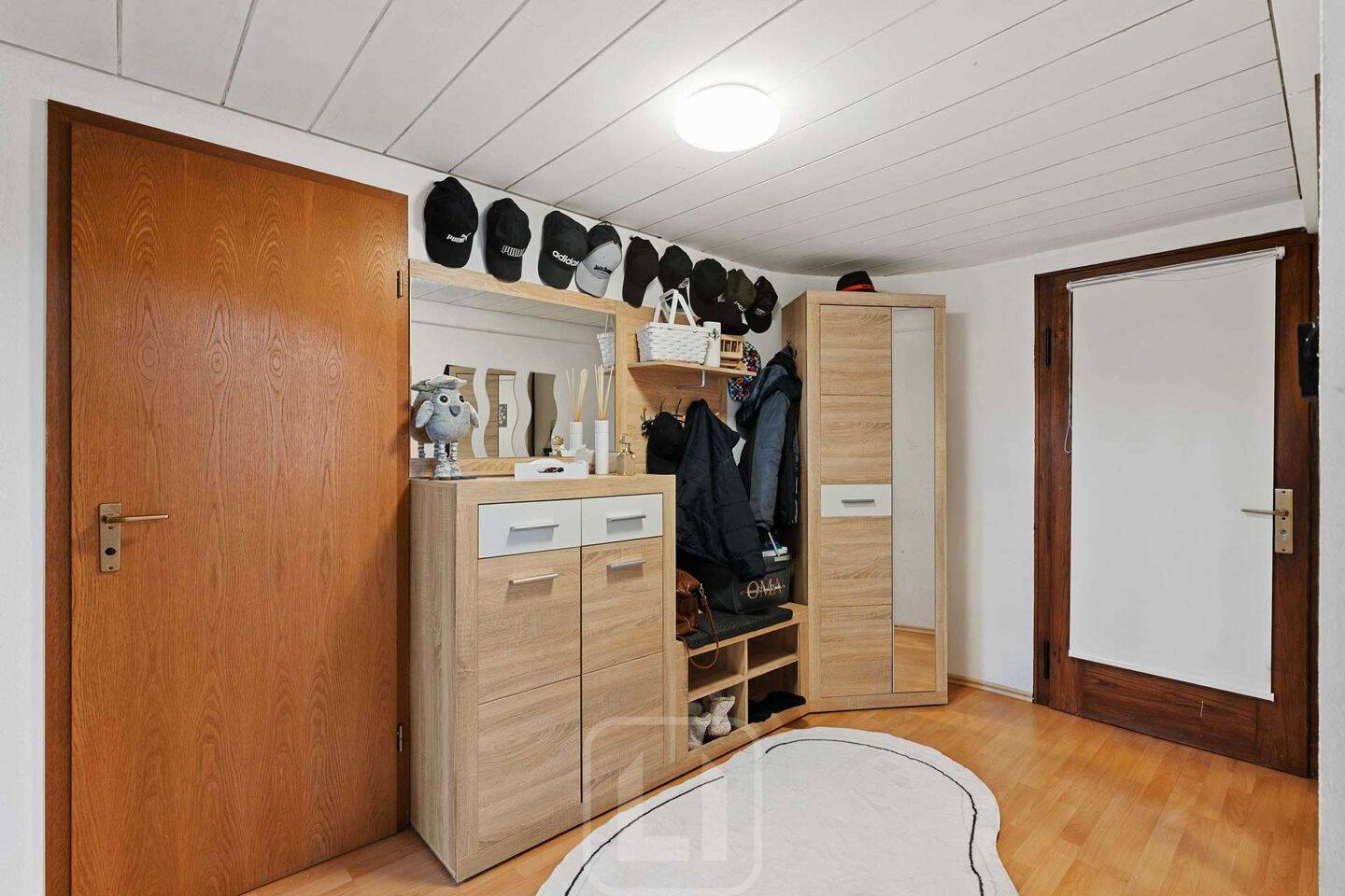 Investment-Duo: Mehrfamilienhaus & Grundstück mit Scheune in grüner Lage | Entwicklungspotenzial – Bad Liebenzell – Vorschaubild 8