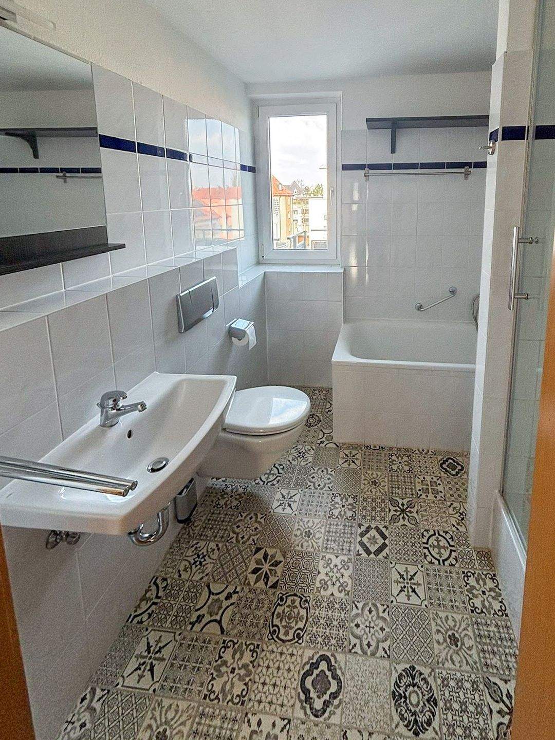 Penthouse-Wohnung mit großem Balkon in der Augsburger Innenstadt – Augsburg – Vorschaubild 4