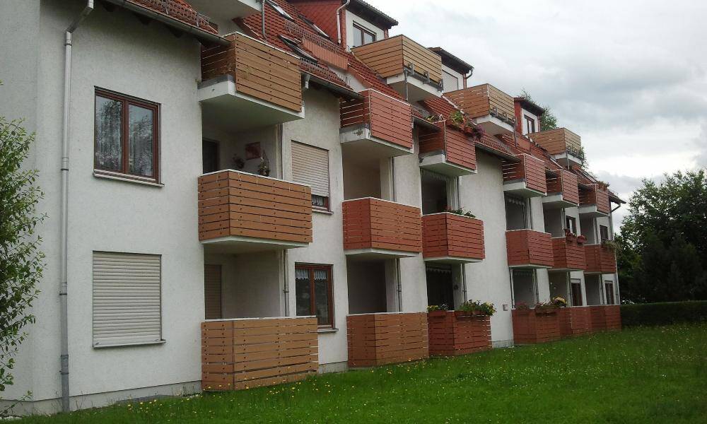 Kompakt. Ruhig. Vermietet. - Attraktive 1-Raum-Eigentumswohnung mit Balkon & Stellplatz in gepflegter Wohnanlage
