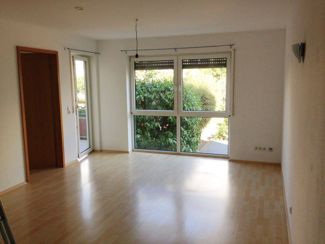 Gemütliche 1,5 Zimmerwohnung mit Balkon und Kochnische, inkl. TG-Stellplatz