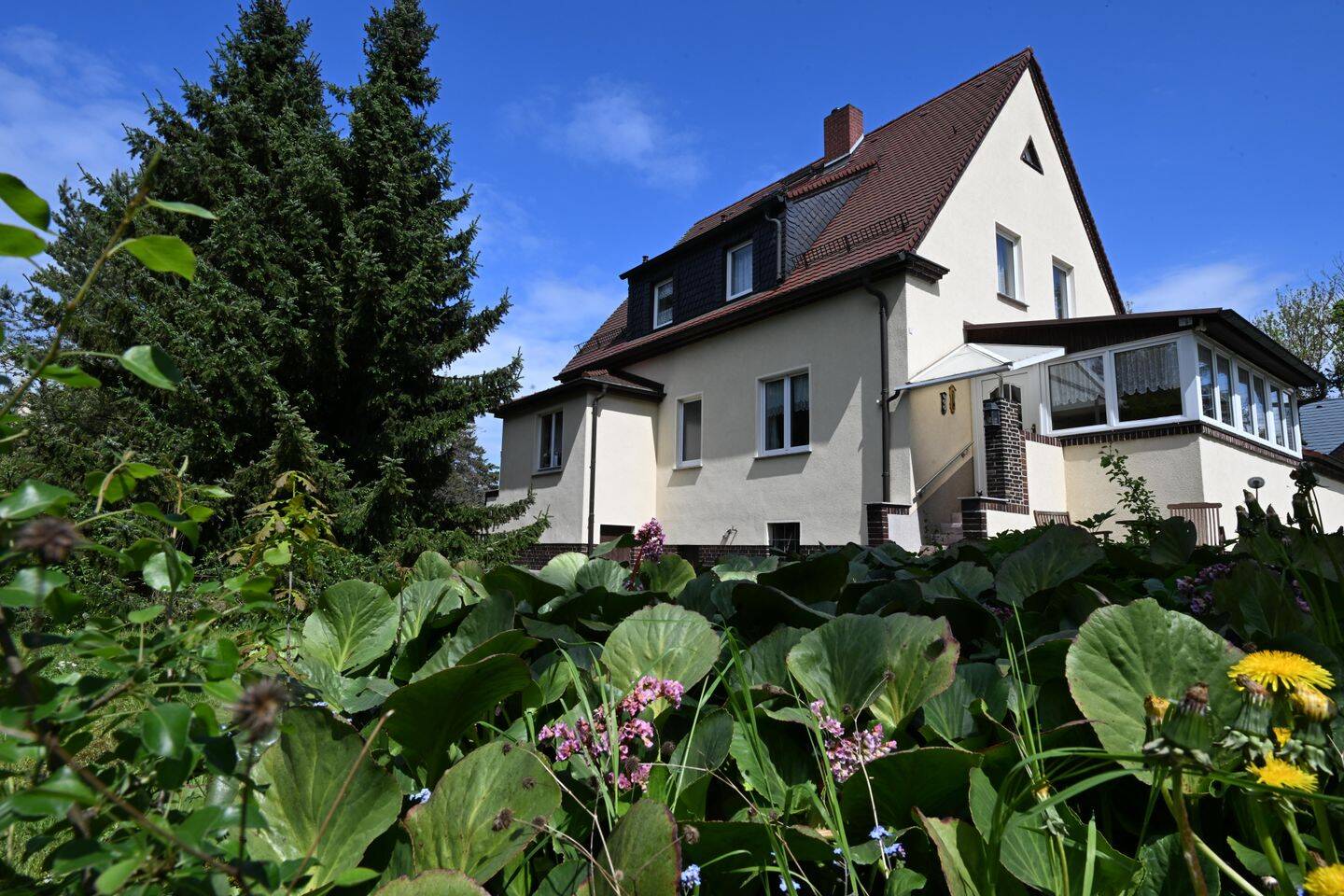 PFERDEFREUNDE / freistehendes Haus in ruiger Lage in Leipzig mit großem Grundstück + anliegender Koppel