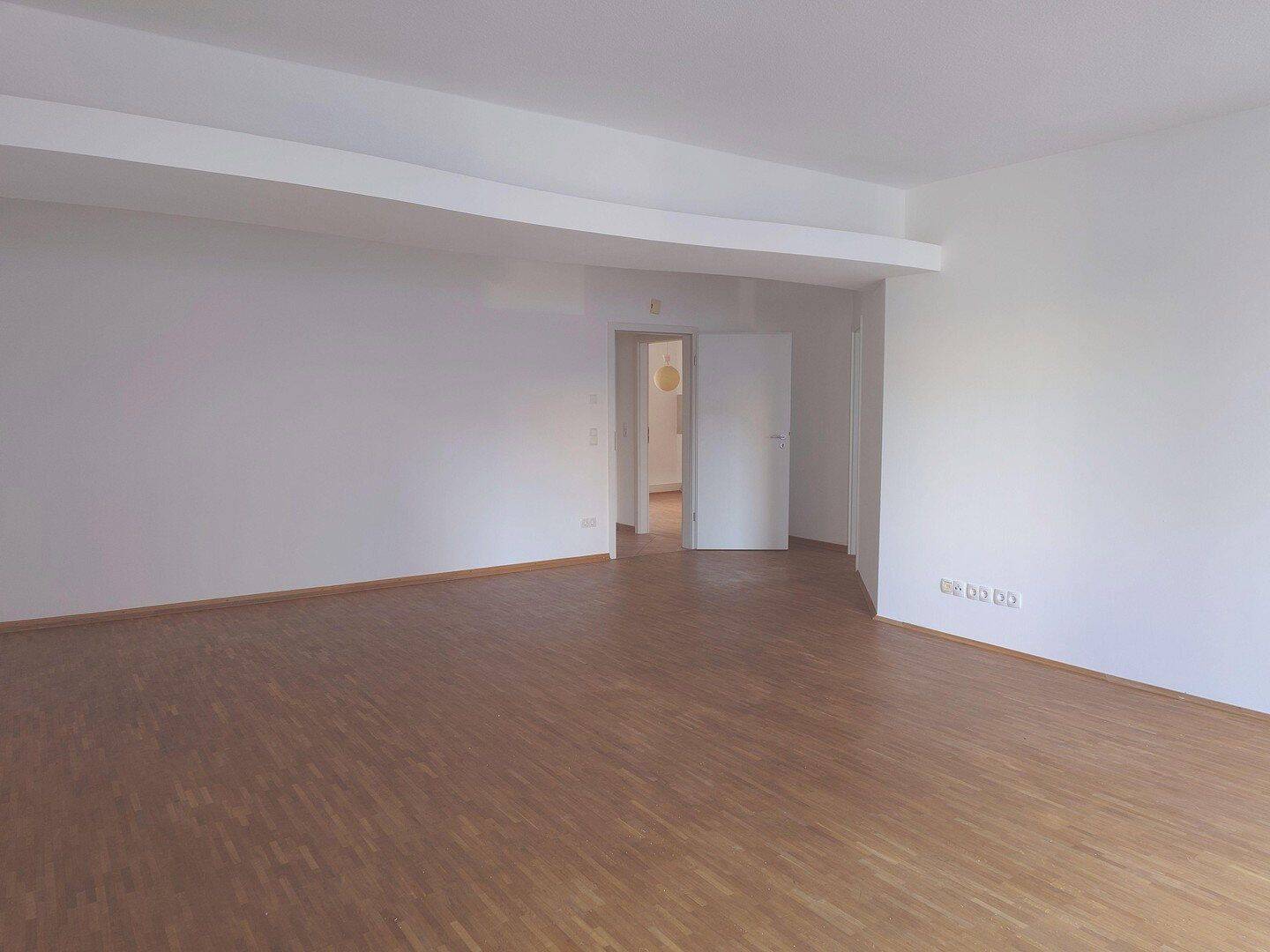 Zentral aber ruhig: Sanierte Wohnung in der City – Hannover – Vorschaubild 3