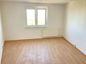 ZWEI ZIMMER - mit Balkon! – 39130 Magdeburg – Vorschaubild 3