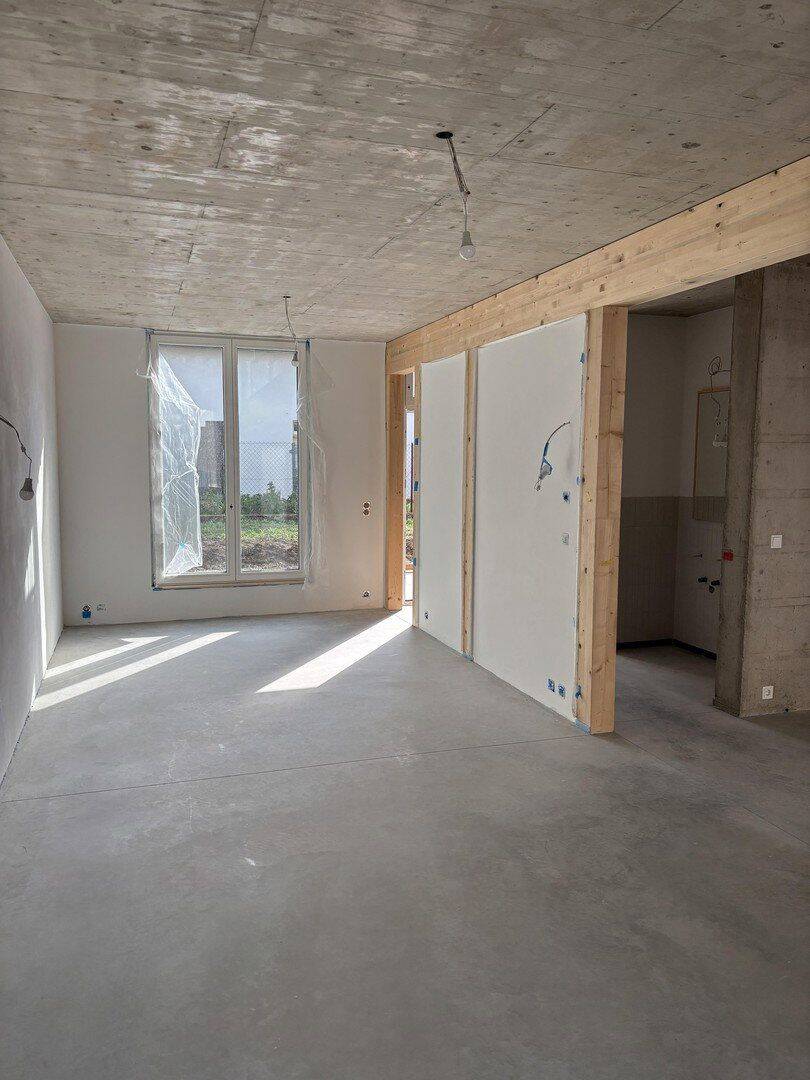 Erstbezug: Loft mit großer Terrasse und Garten