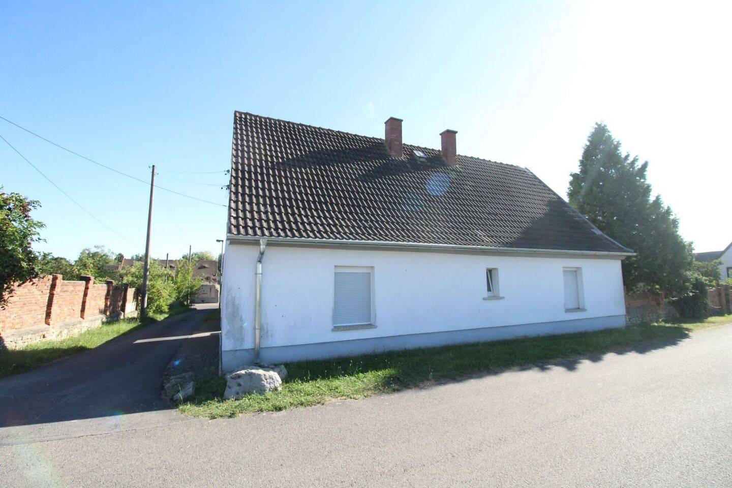 Sofort wohlfühlen: 5-Zi.-EFH in Milzau mit großem Grundstück – Bad Lauchstädt – Bild 1 von 9