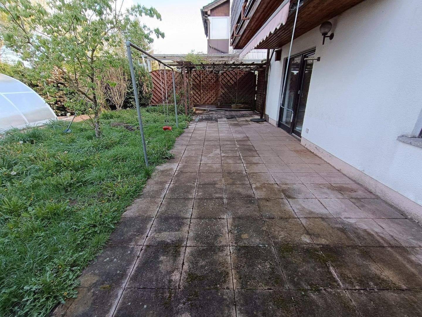 Einfamilienhaus mit Garage, Balkon, Terrasse und Garten mit schönem Fernblick, in gefragter, ruhiger Wohnlage, in 66125 Dudweiler – Saarbrücken – Vorschaubild 5