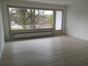 @@ Topp Lage in Schwachhausen, Vollbad, EBK, G-WC, Balkon @@ – 28209 Bremen – Vorschaubild 2