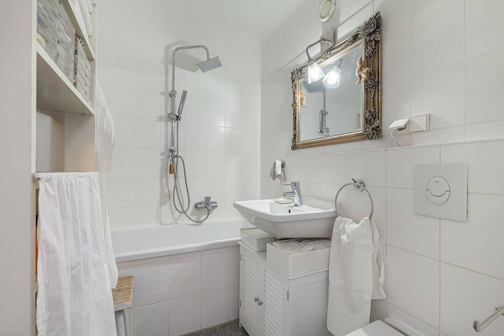 Wohnen im Grünen - Charmante 3-Zimmer-Wohnung mit Balkon – Berlin – Vorschaubild 9