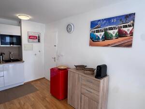 Möblierte Luxus-Wohnung in Sachsenhausen mit Balkon & PKW-Stellplatz. Furnished luxury apartment with balcony and car parking place – 60598 Frankfurt am Main – Vorschaubild 4