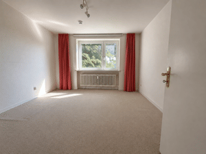 Großzügige 4-Zimmer-Eigentumswohnung mit sonnigem Balkon und eigener Garage – 24106 Kiel – Vorschaubild 9