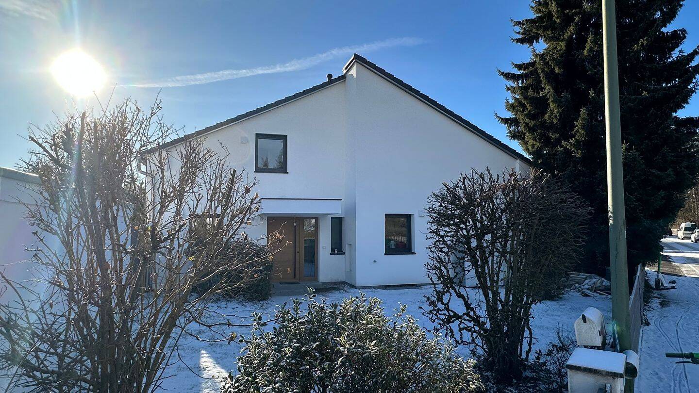 Erstbezug nach Kernsanierung: Freistehendes Einfamilienhaus in München Waldtrudering – München – Vorschaubild 2
