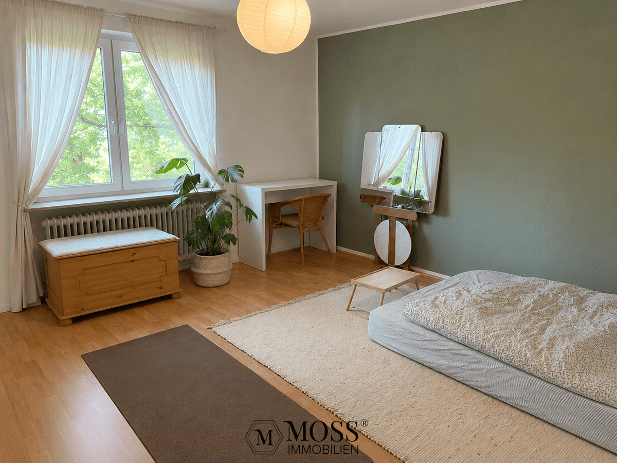 Provisionsfrei: Gepflegte, energieeffiziente 3-Zimmer-Wohnung im 1. Obergeschoss mit Balkon – 79111 Freiburg im Breisgau – Bild 1 von 9