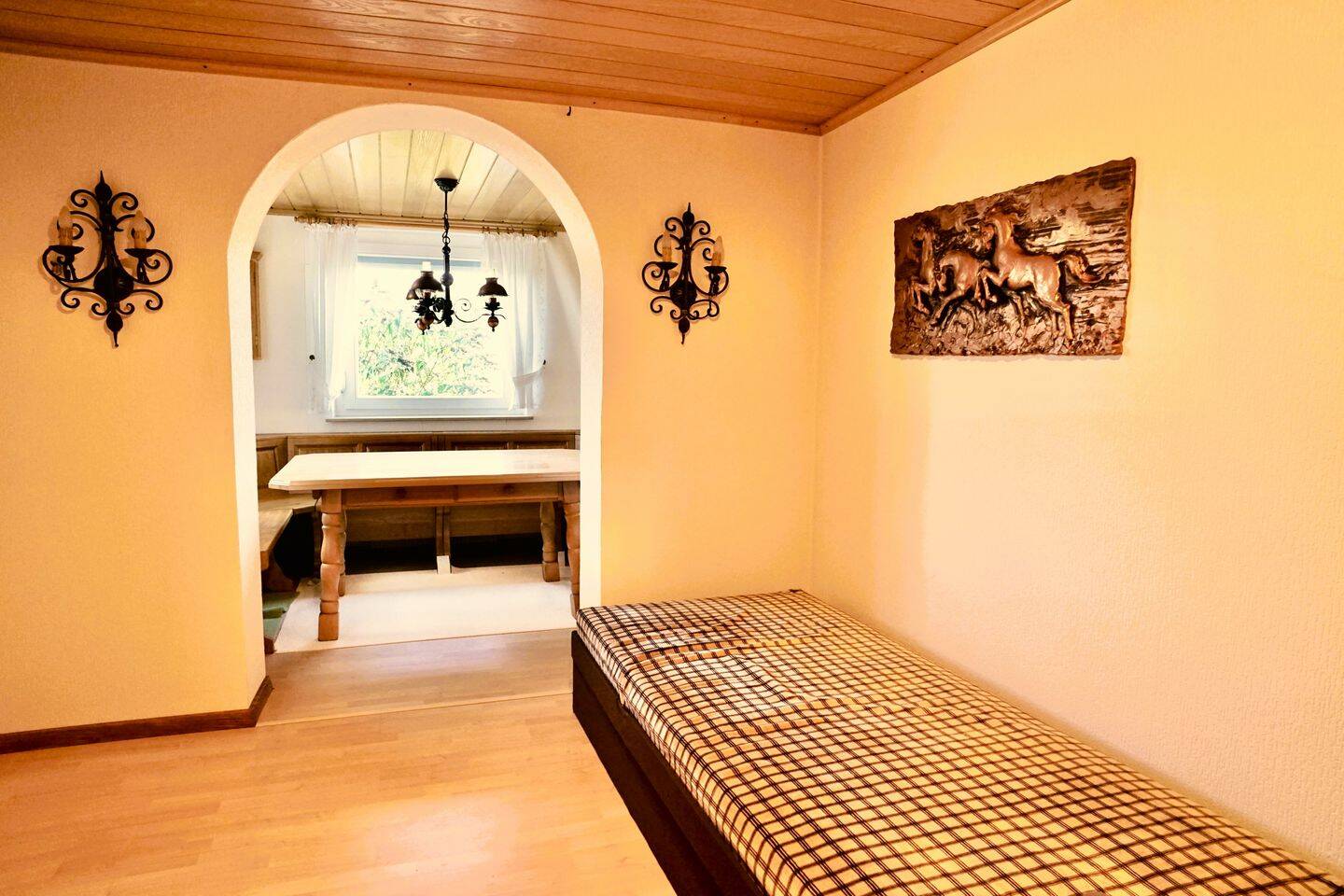 Ruhig gelegenes Reihenendhaus mit schöner Aussicht – Schwäbisch Hall – Bild 1 von 9