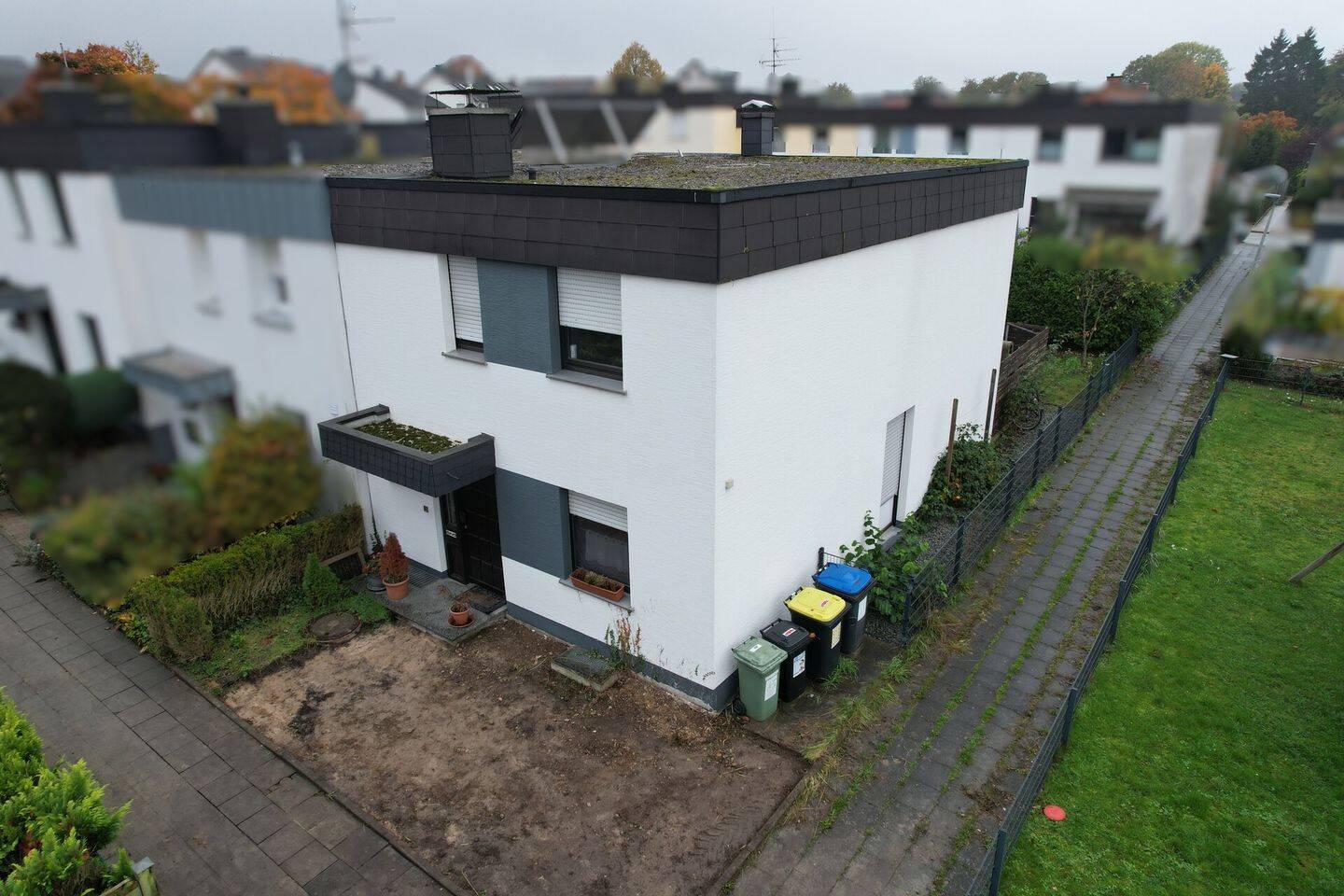 Reihenendhaus mit Garage und Garten in Paderborn-Wewer – Paderborn – Vorschaubild 2