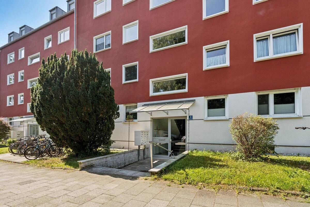 Charmante 1-Zimmer-Wohnung mit Terrasse in Thalkirchen – 81379 München – Bild 1 von 8