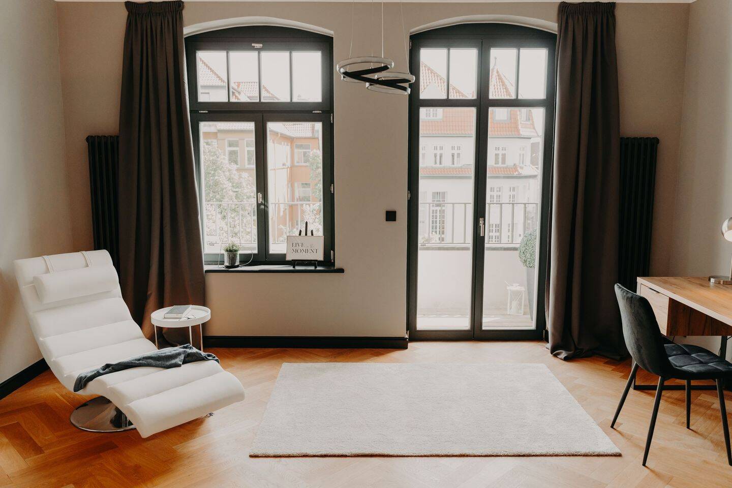 LUXURIÖS SANIERTE ALTBAUETAGE MIT BALKON IM INNEREN ÖSTLICHEN RING – Braunschweig – Vorschaubild 5