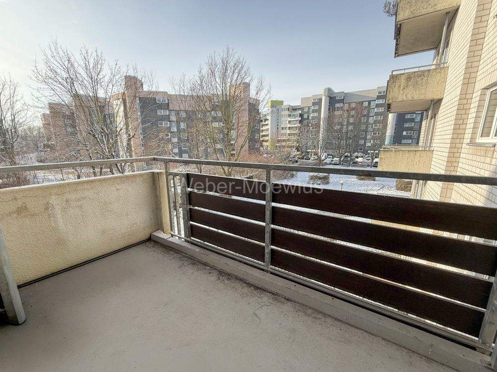 Apartment mit überdachtem Balkon zur Gartenseite + TG-Stellplatz in zentraler Lage – Bonn – Bild 1 von 9