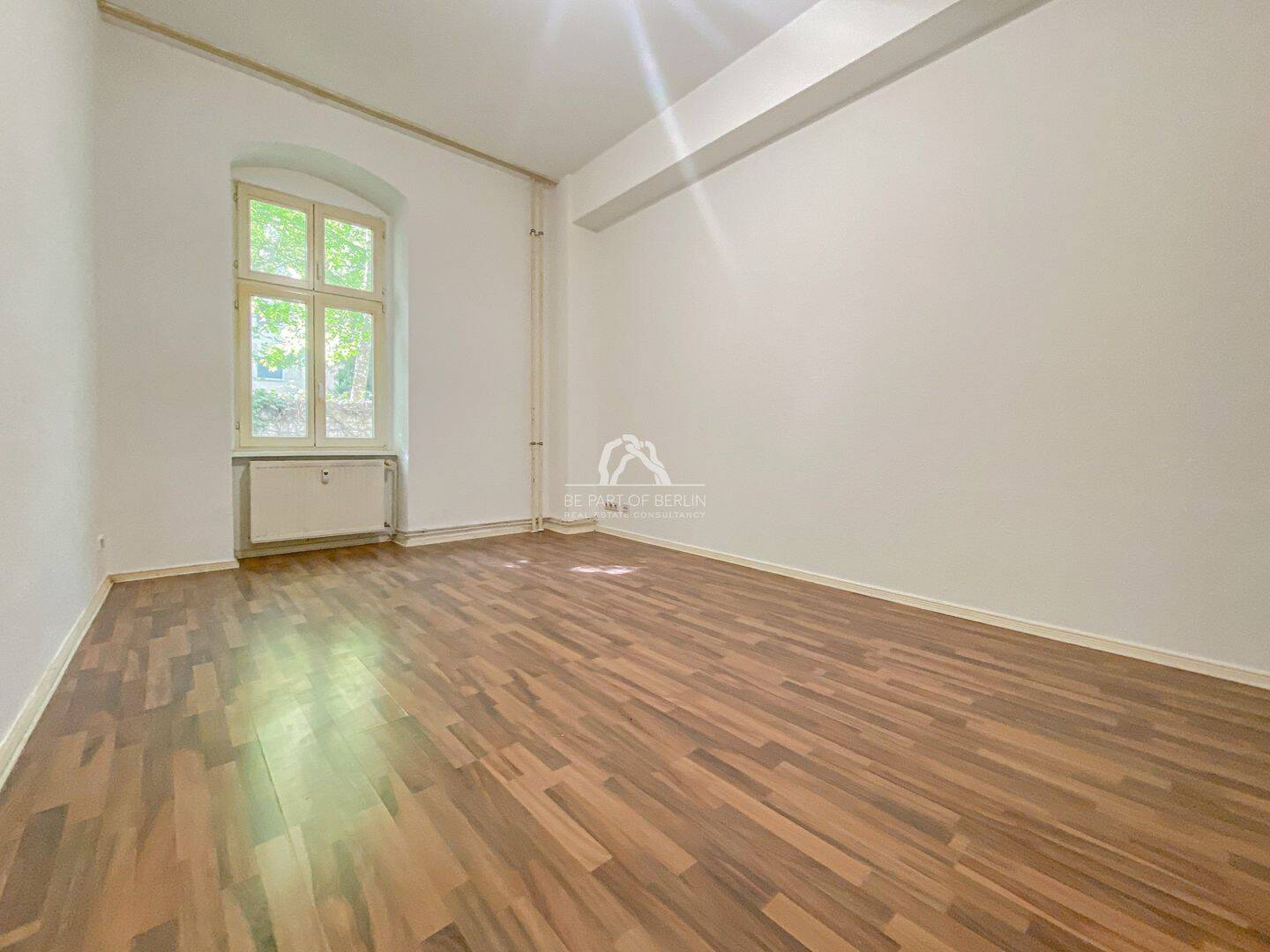 EINMALIGE GELEGENHEIT! GROßZÜGIGE & INTERESSANTE ALTBAUWOHNUNG MIT CA. 48 m² GARTEN! PROVISIONSFREI! – Berlin – Vorschaubild 6