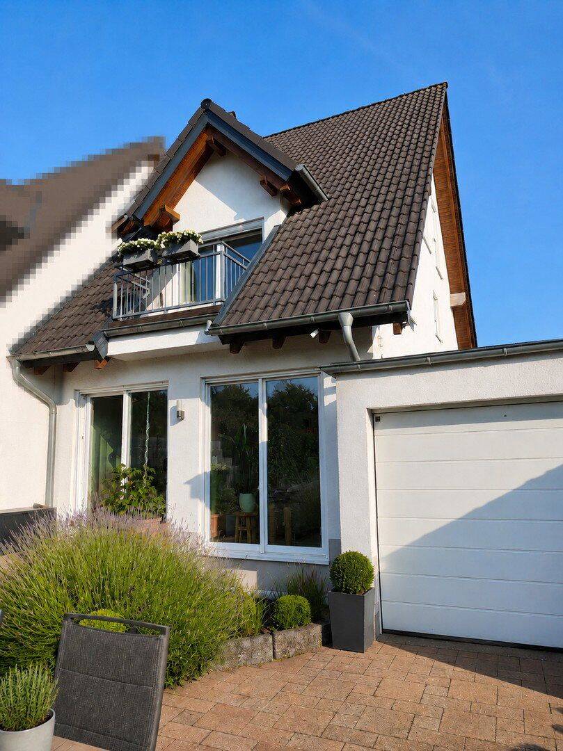 Energieeffiziente Doppelhaushälfte in Herdecke mit großem Garten und unverbaubarem Blick ins Grüne